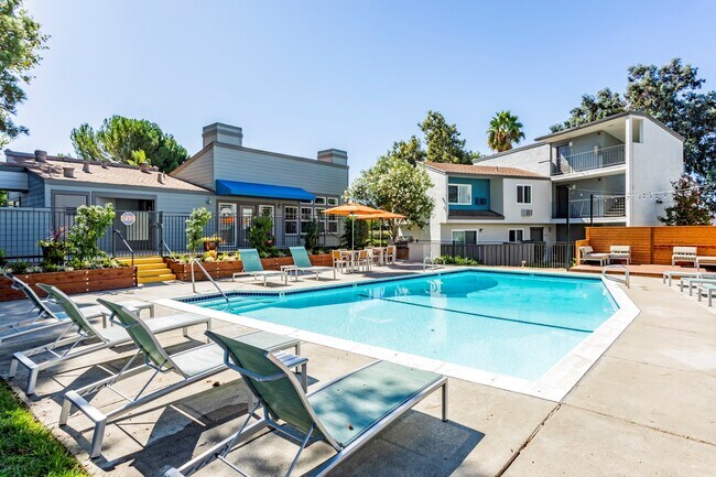 Trailview, Concord, CA 94518 - photo 2