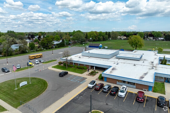 Immaculate Conception Catholic School features a student to teacher ratio of 14:1.