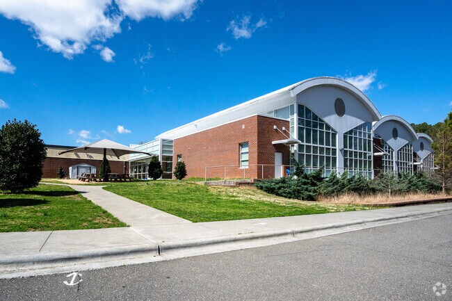 Culbreth Middle School has around has 664 students.