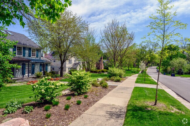 Colonial and Tudor Revivals are some of the many architectural types in Tuomy Hills.
