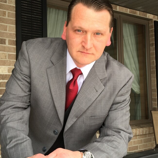 Agent Photo