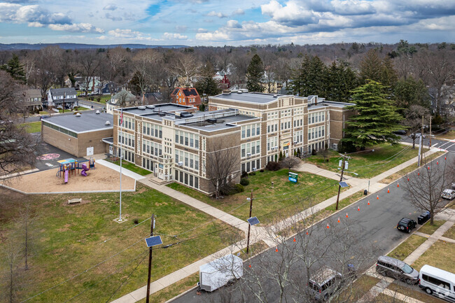 Plainfield's Evergreen Elementary School has a student-teacher ratio of 17 to 1.