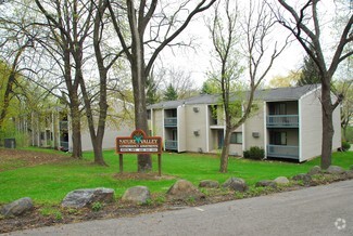 1101 Macarthur Rd, Madison, WI 53714