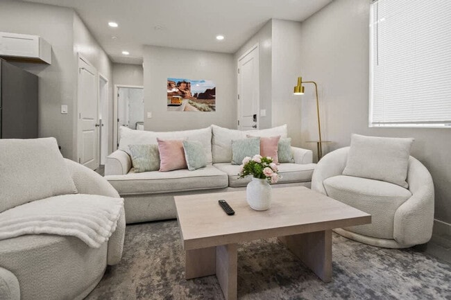 6606 W Paradise Ln unit ID1240447P, Glendale, AZ 85306 - photo 7