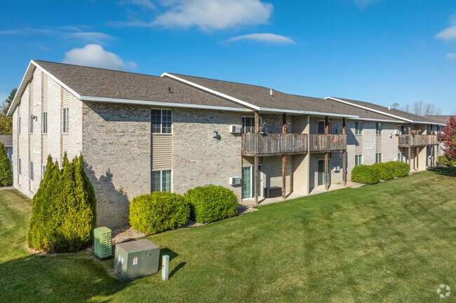 South Point Apartment, Baraboo, WI 53913 - photo 7