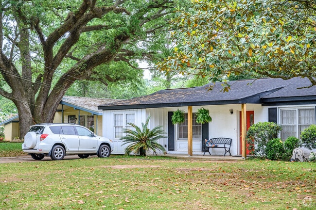 Some subdivisions have smaller, more cozy homes in Greenwich Hills.