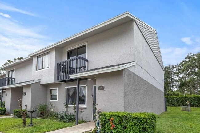 901 Riverside Dr, Greenacres, FL 33463 - photo 2