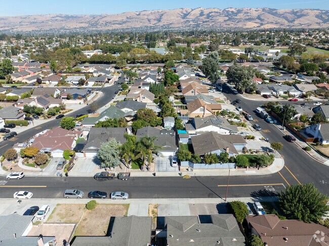 Find comfort in Dove Hill’s multifamily properties catering to various lifestyles.