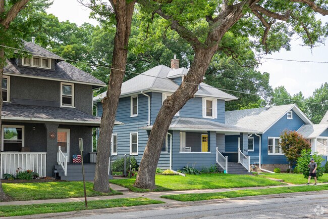 Homes in College Circle are built in familiar styles.