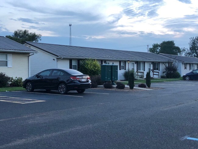 Parking in front of units, secured mailboxes on site