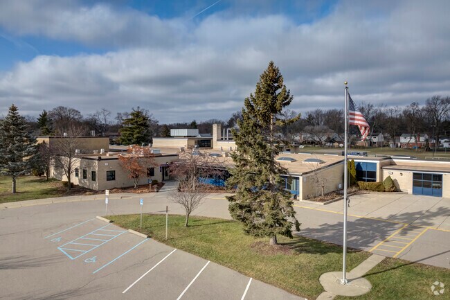 Farrand Elementary School,