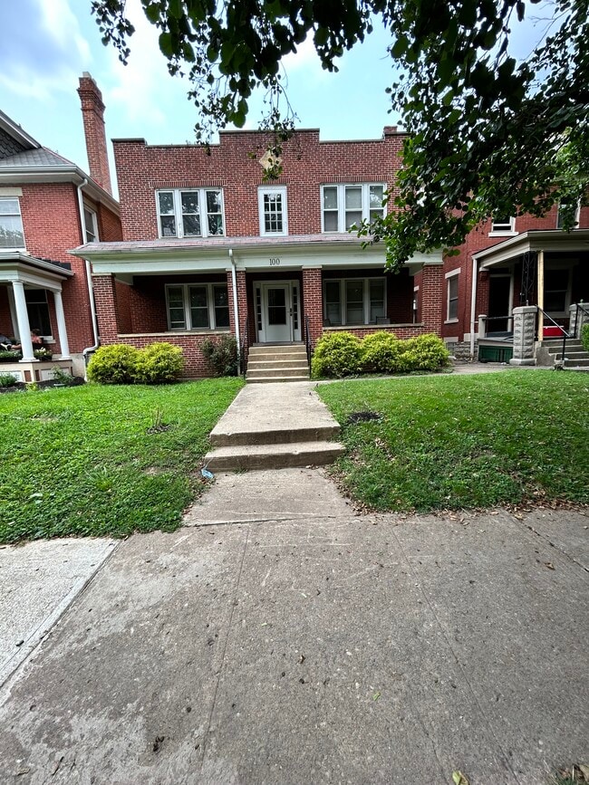 100 W 2nd Ave unit 4, Columbus, OH 43201 - photo 2