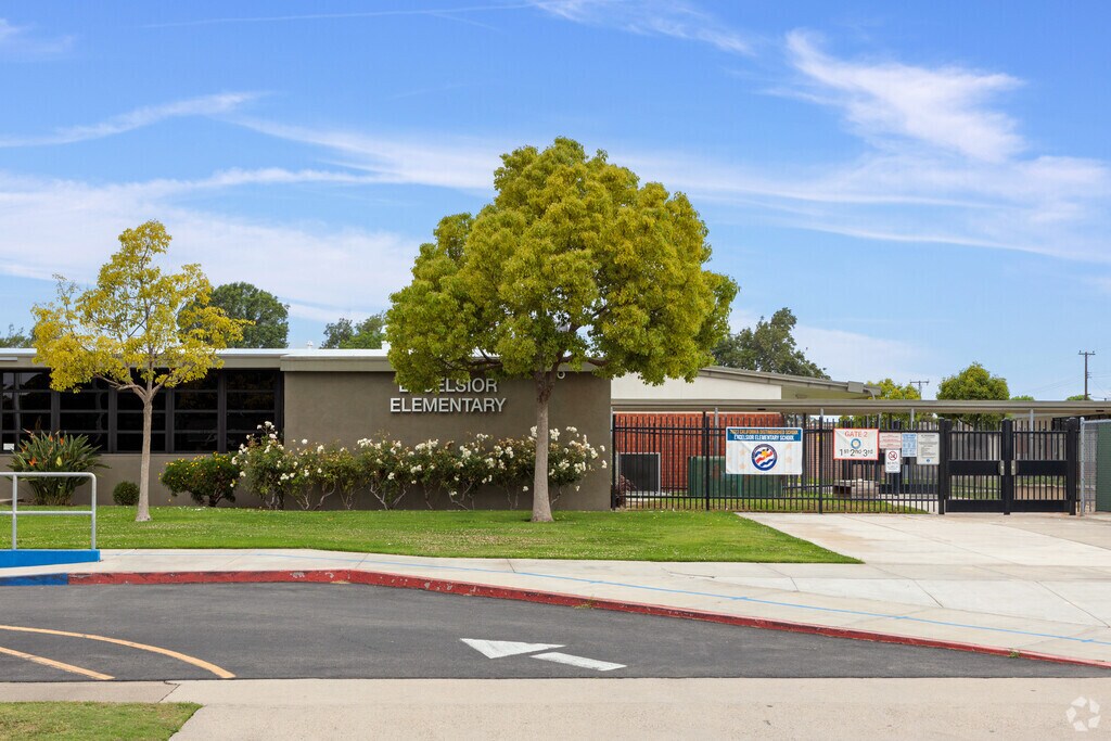 Excelsior Elementary is a highly rated public school in the Garden Grove neighborhood.