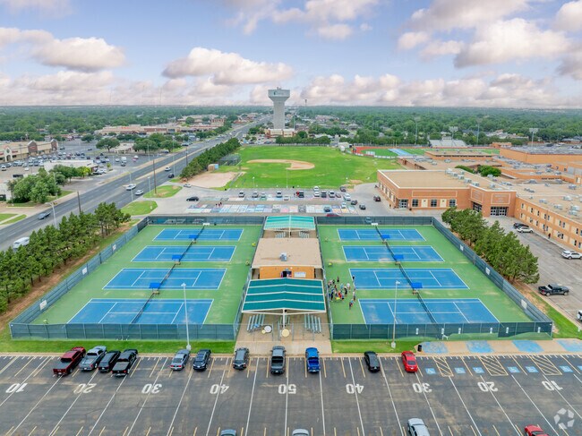 Monterey High School has an excellent tennis program.