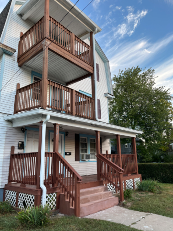 819 Garden St Unit 2nd floor., Hartford, CT 06112