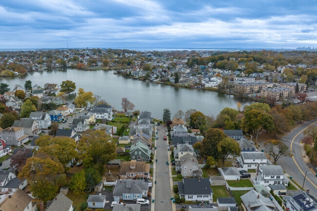 Lynn is truly a peaceful neighborhood within the town of Lynn.