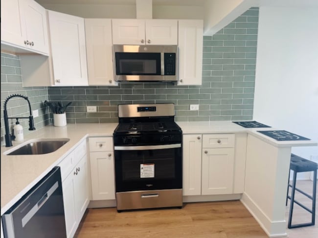 4823 W 157th St, Oak Forest, IL 60452 - photo 3