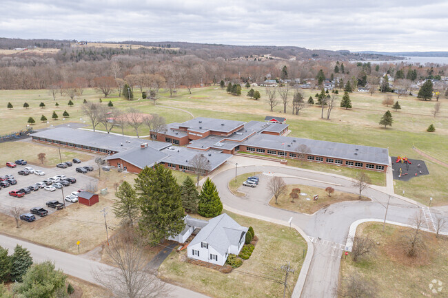 Bemus Point Elementary School provides a well-rounded education and promotes academic excellence.