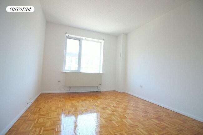 225 8th Ave, New York, NY 10011 - photo 7