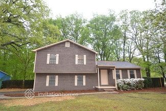 71 Landmark Ct SW, Marietta, GA 30060