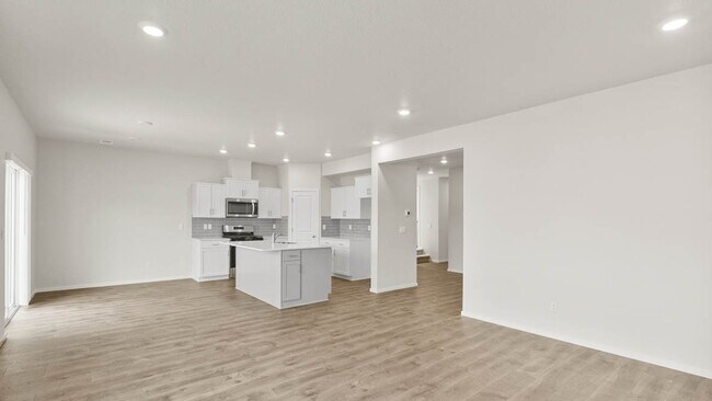 61167 Splendor Ln, Bend, OR 97702 - photo 5