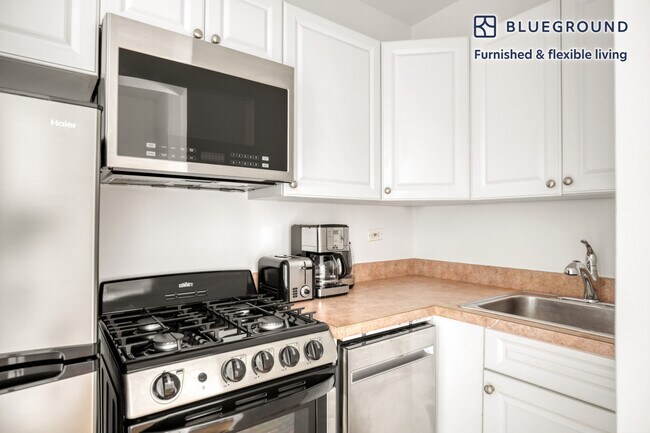 952 5th Ave unit FL8-ID871, New York, NY 10075 - photo 7
