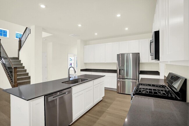 7104 Jackson Dr, Cumberland, IN 46229 - photo 7