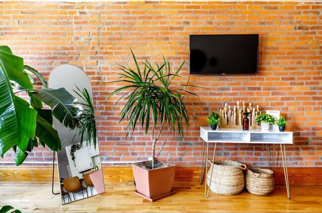 1180 N High St unit ID1265615P, Columbus, OH 43201 - photo 7