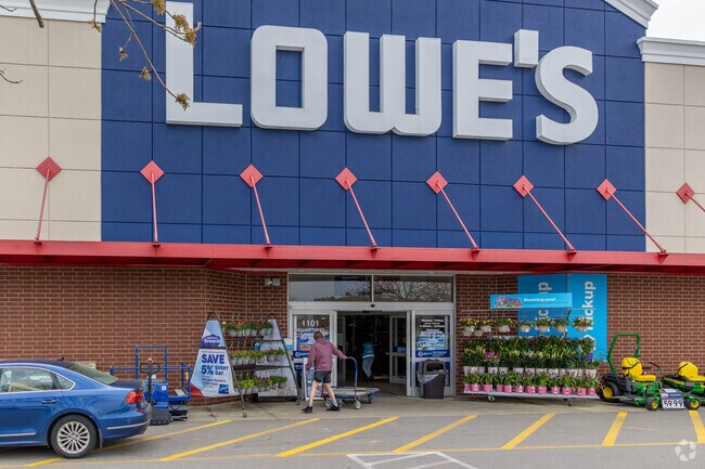 Lowe's is one of the many national retailers in Beaver Creek Commons near Friendship.