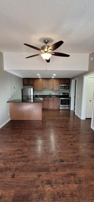 252 Waterbury Ct Unit 116, Westland, MI 48186