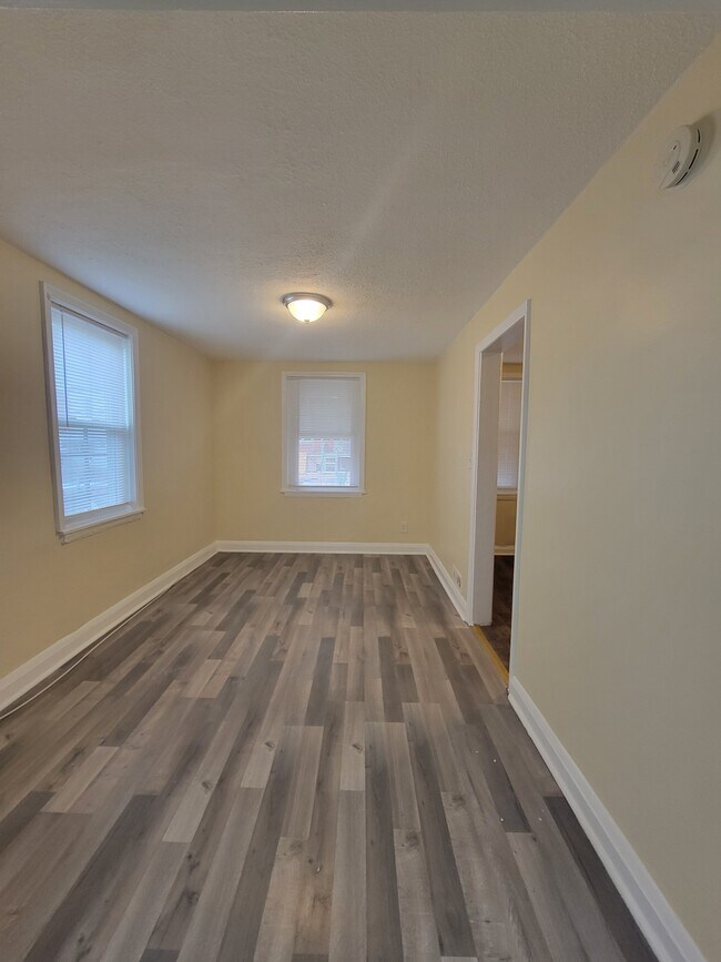 3226 Westmont Ave, Baltimore, MD 21216 - photo 7