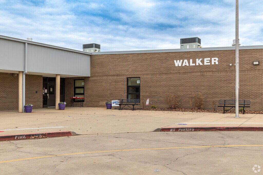 Walker Elementary School is a public school located in Springdale.