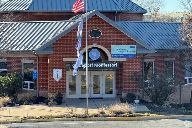 Academy of Thought and Industry at Chantilly is located in Chantilly.