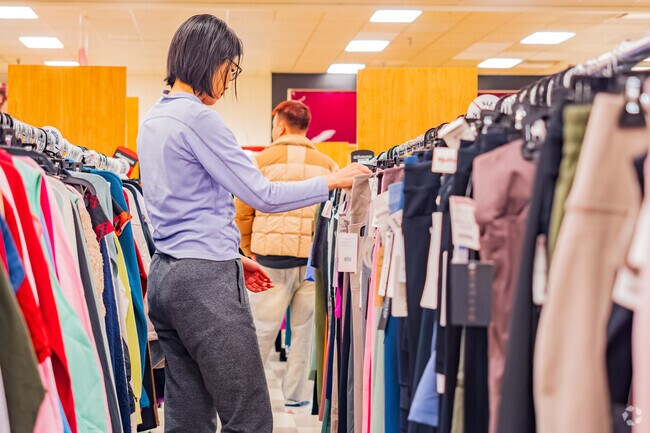 Residents near Tuscan Park-Clayton Pond can shop for clothing and home goods at T.J. Maxx.