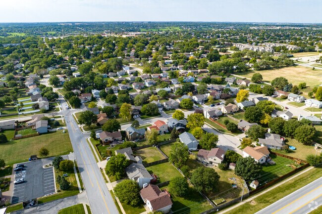 Greentree‑Iron Ridge‑Tranquility in west Omaha feels secluded yet close to conveniences.