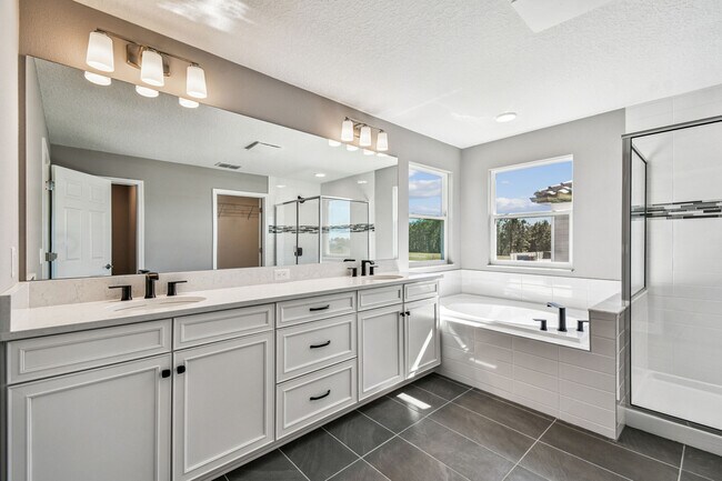 1674 Rivulet Way, Zephyrhills, FL 33541 - photo 5