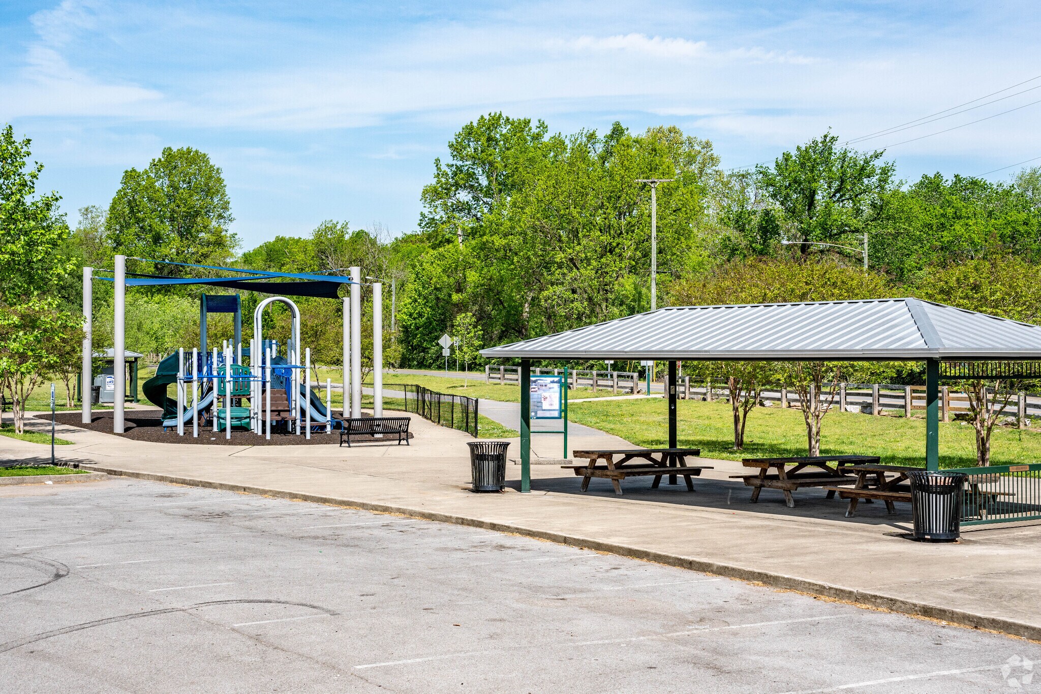 About South Nashville Schools, Demographics, Things to Do