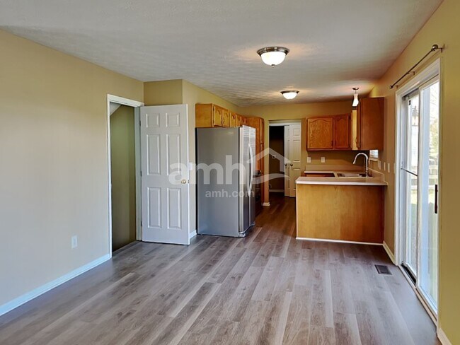 368 Locust Forge Ln, Lebanon, OH 45036 - photo 5