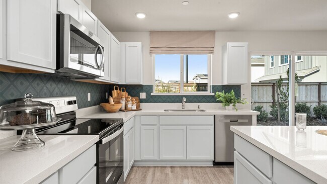 849 Congaree Ln, Redding, CA 96001 - photo 3