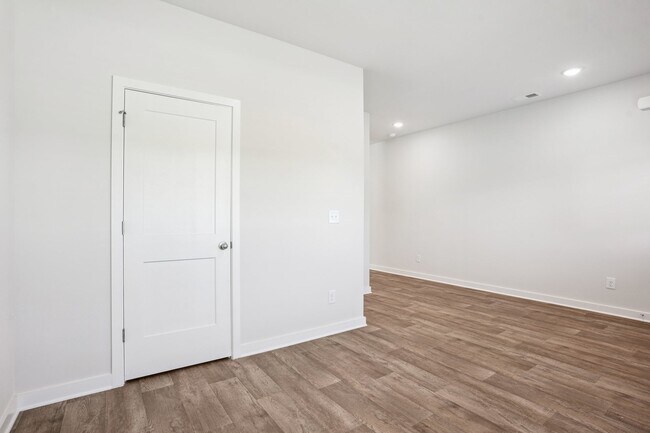 1645 Fuma Leaf Way, McDonough, GA 30253 - photo 3