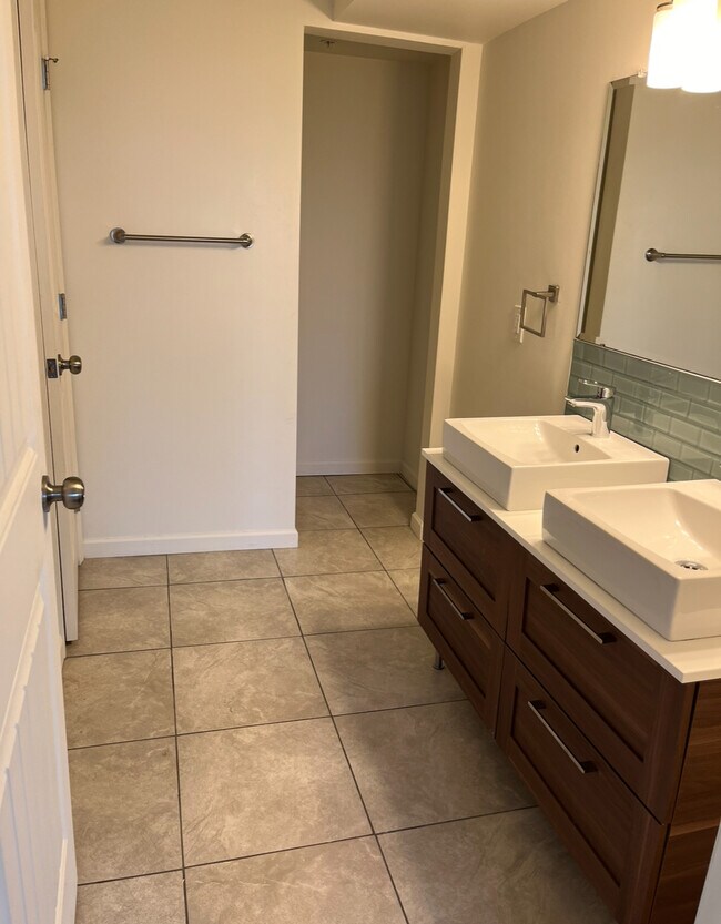 University Ridge Apartments, Birmingham, AL 35205 - photo 6