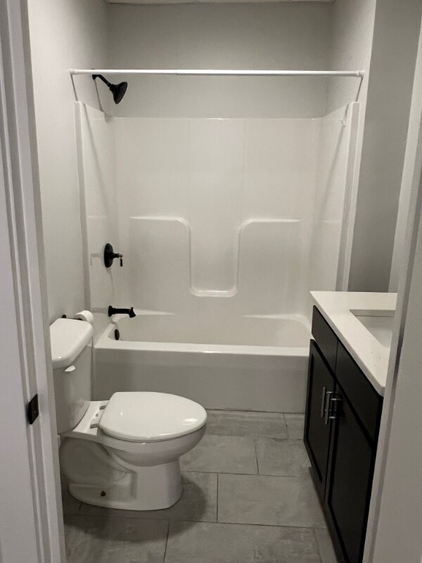 369 Haverhill St unit 403, Lawrence, MA 01840 - photo 4