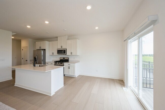 1720 Tyrone Dr, Shakopee, MN 55379 - photo 6