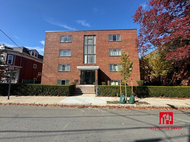 16 Chester St unit 2, Cambridge, MA 02140 - photo 4