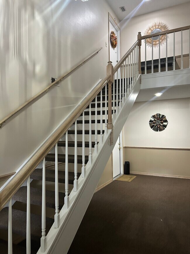 5266 Whitstable Way unit 5, Orlando, FL 32812 - photo 4