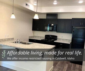 1508 Hope Ln, Caldwell, ID 83605