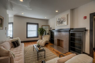 3804 Farnam St, Omaha, NE 68131