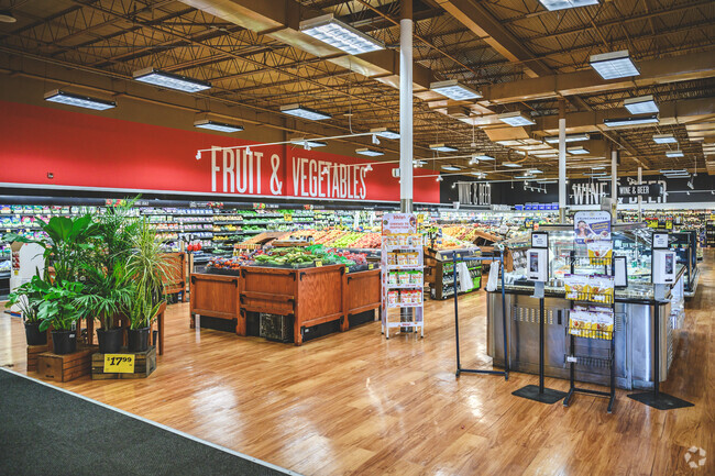 Winn-Dixie is a local favorite for groceries in Lourdes.