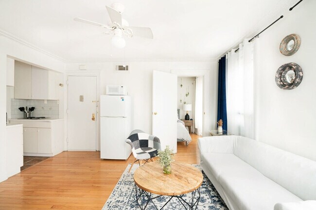 465 6th Ave unit FL4-ID1021913P, New York, NY 10011 - photo 5