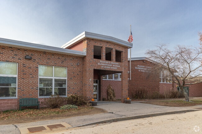 Horne Street School is in Dover, New Hampshire.